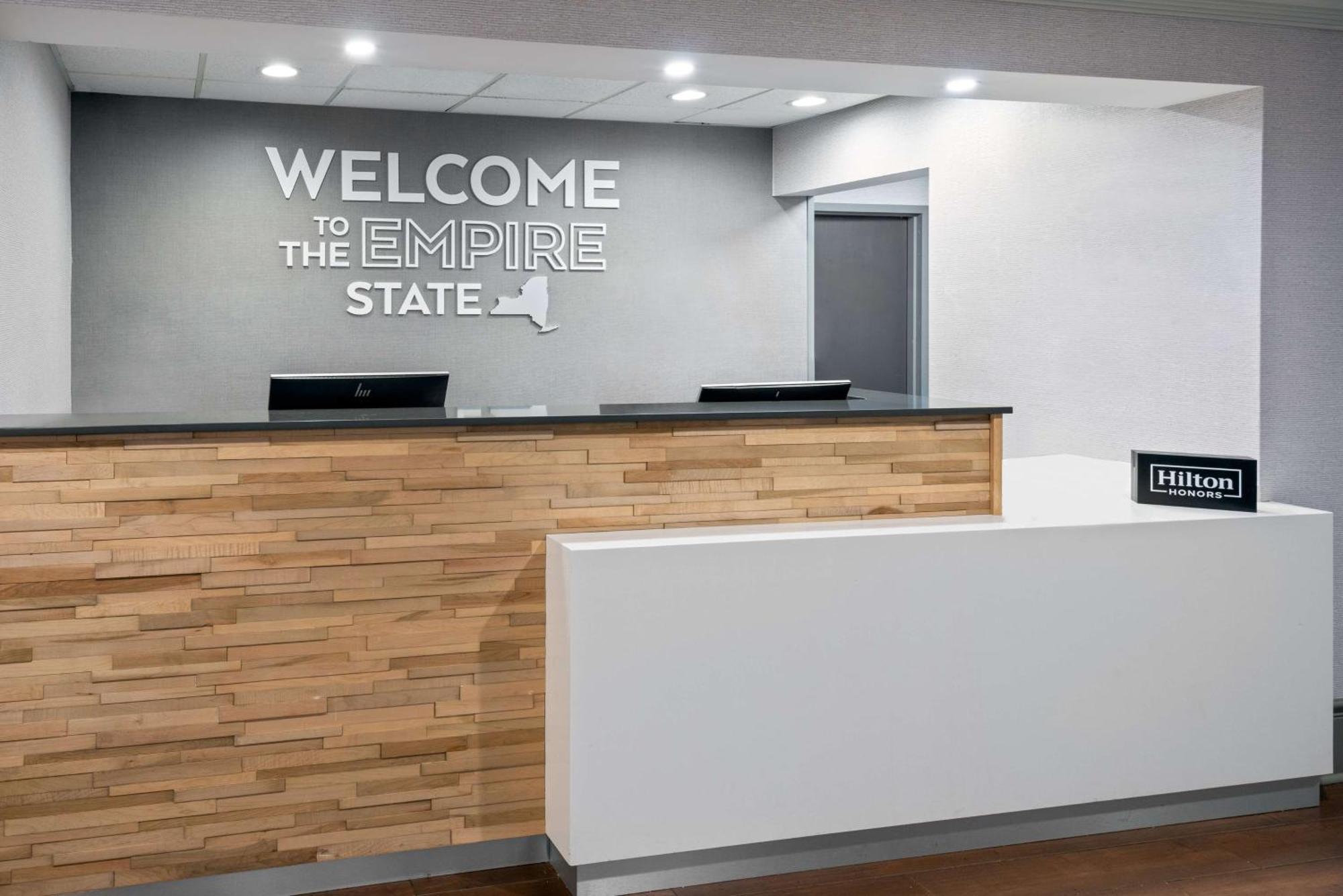 Hampton Inn Buffalo-Airport Galleria Mall Cheektowaga Exterior foto
