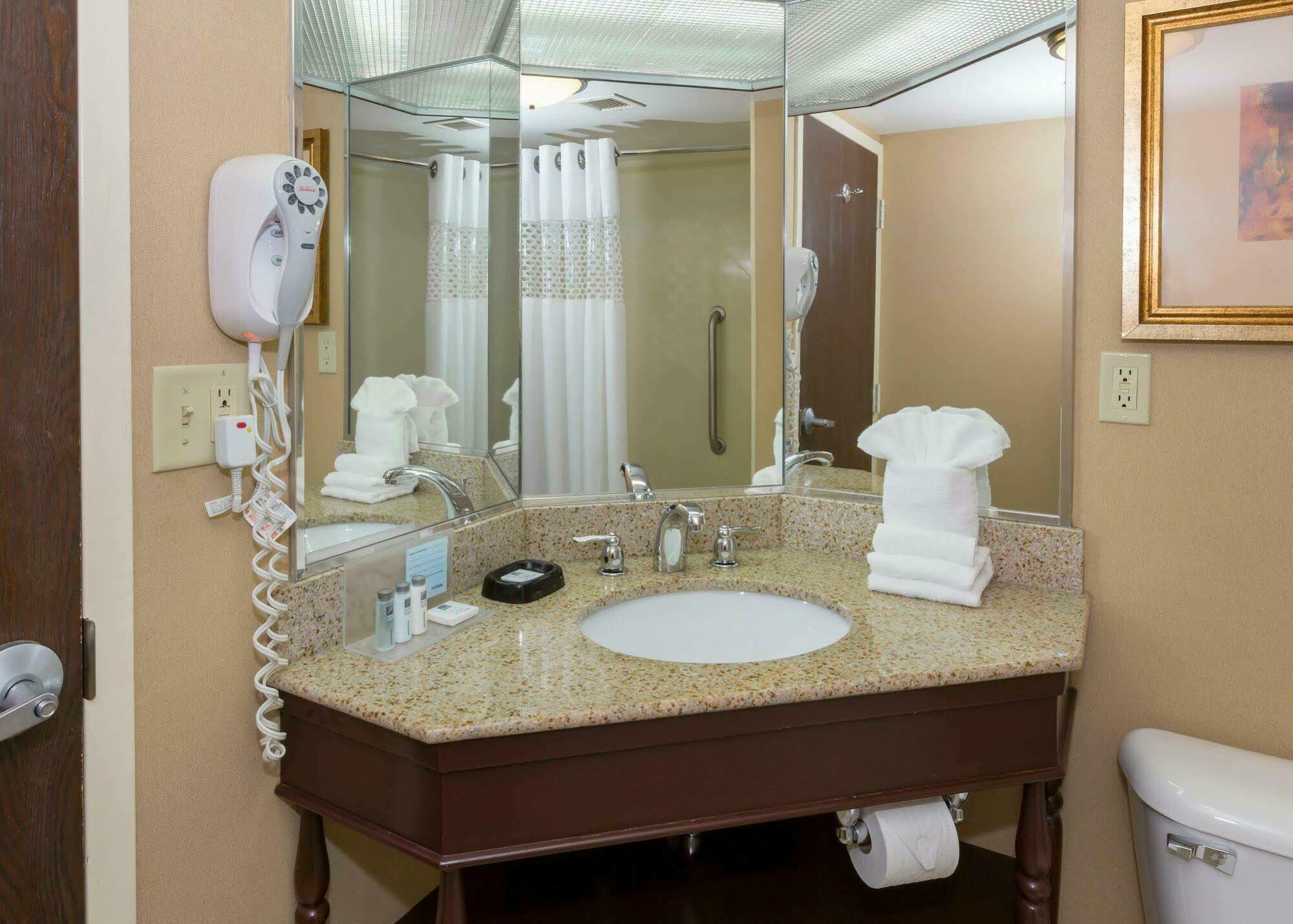 Hampton Inn Buffalo-Airport Galleria Mall Cheektowaga Exterior foto